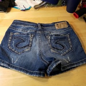 Silver jeans Suki mid shorts size 29